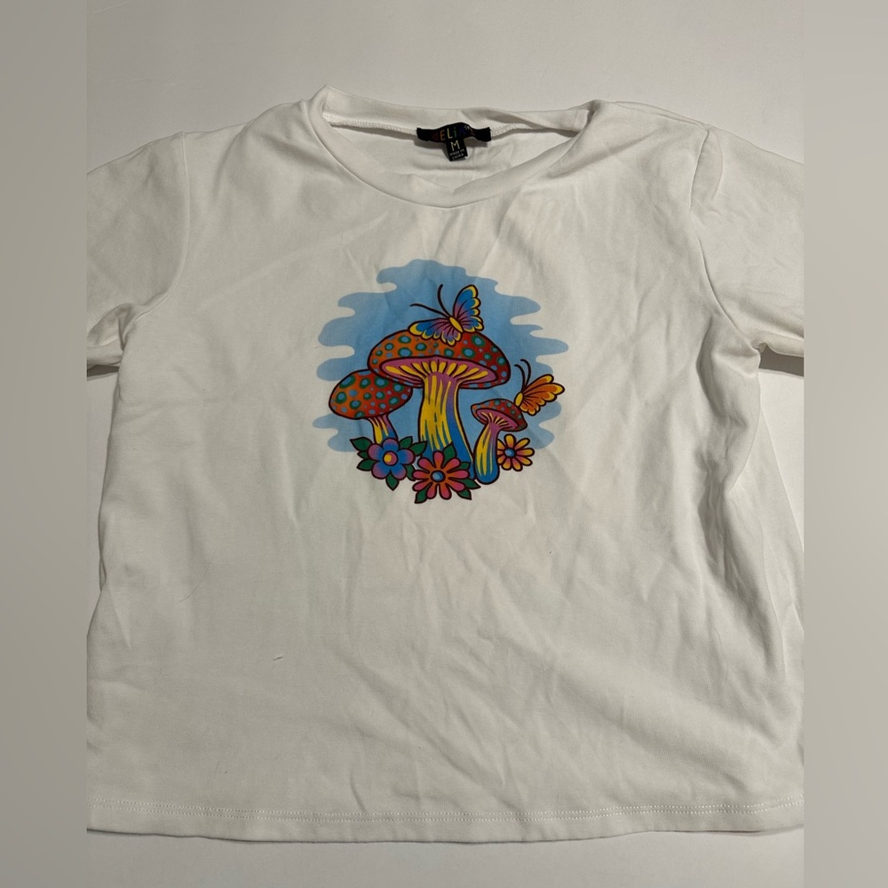 🤍DELIAS MUSHROOM BABY TEE🤍